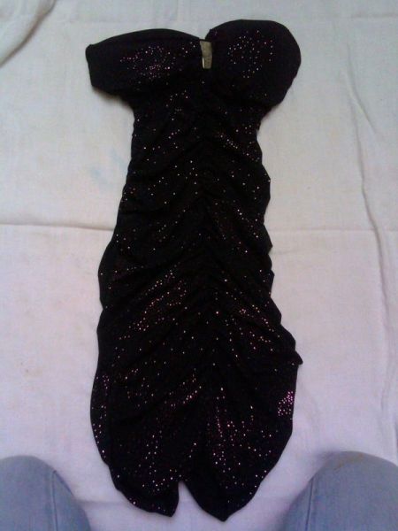 Vestido cortininha preto com brilho rosa
